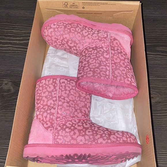 EMPTY UGG SHOE BOX - Picture 6 of 6